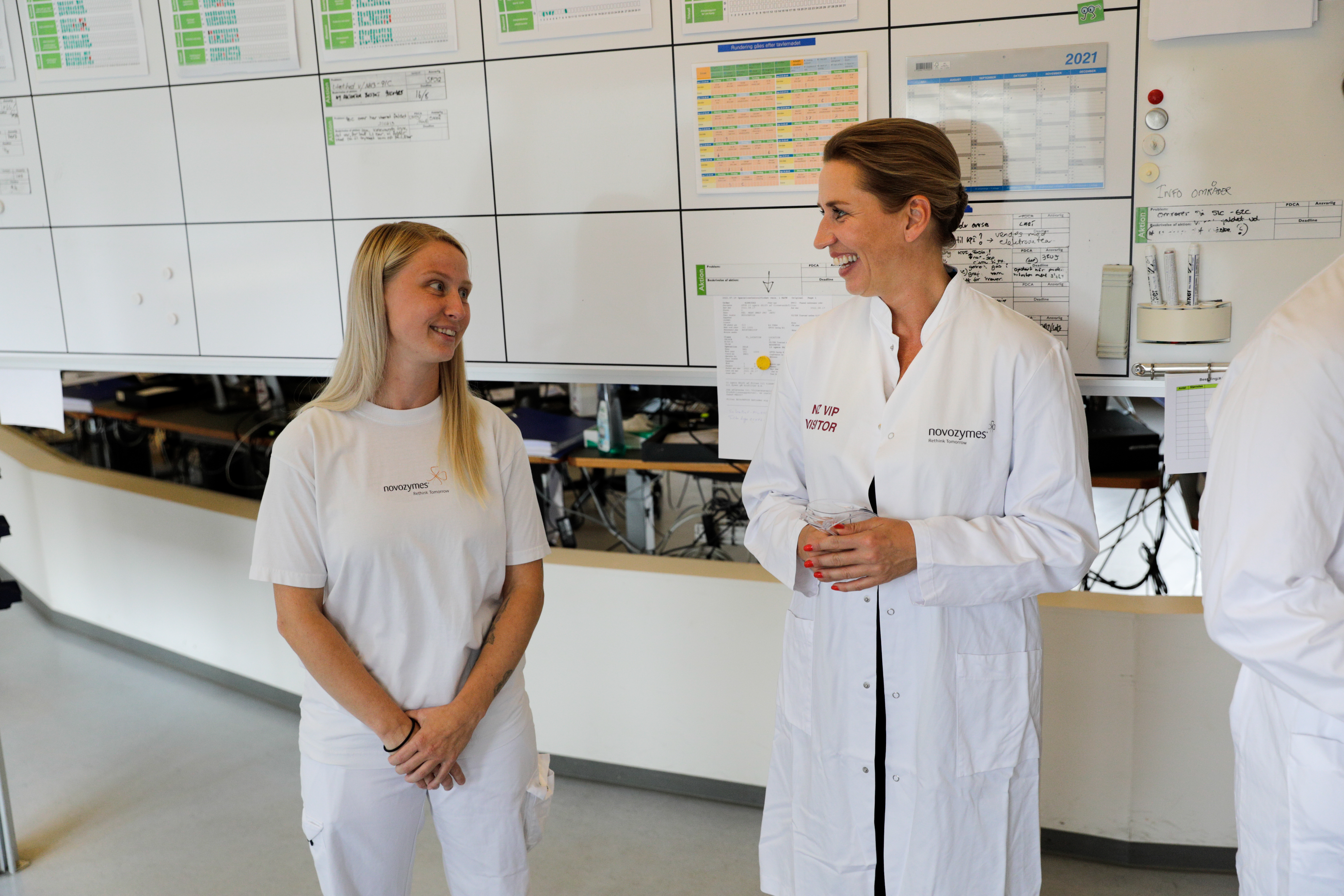 Mette Frederiksen besøg hos Novozymes